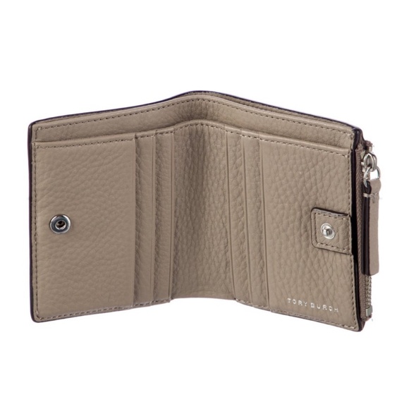 Tory Burch Small Beige Leather Wallet - Picture 3 of 7